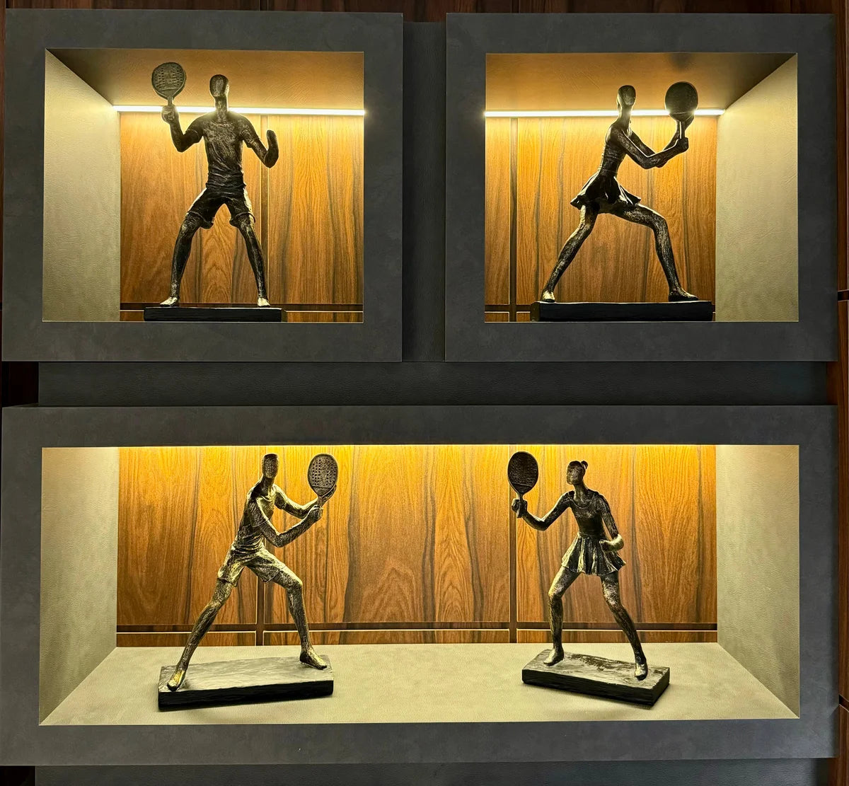 ESCULTURA MULHER BEACH TENNIS - BACKHAND YM806499A-2